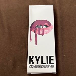 Kylie cosmetics liquid lipstick and lip liner
